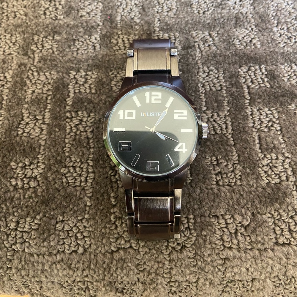 Unlisted watch